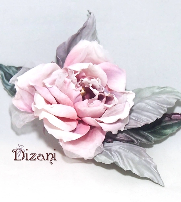Brooch Pelargonium