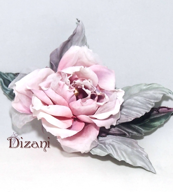 Brooch Pelargonium