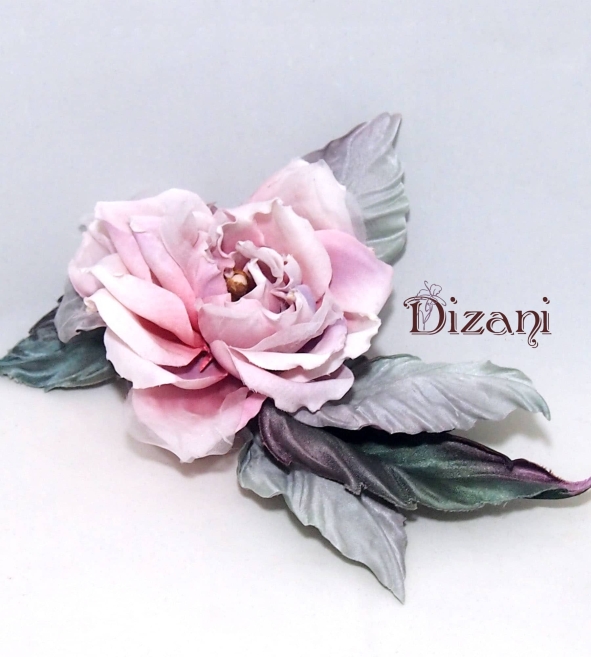 Brooch Pelargonium